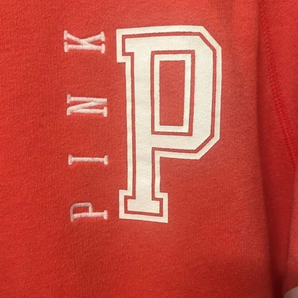 PINK Victoria's Secret Salmon Pink Pullover Oversized Sweatshirt Size Small - Picture 3 of 8